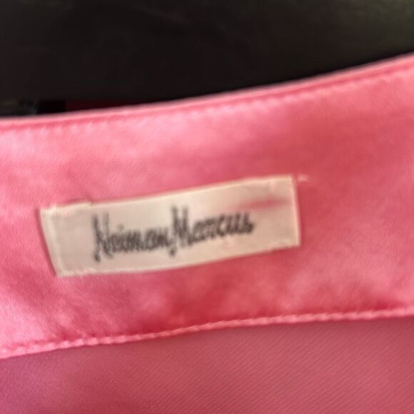 NWOT Neiman Marcus 100% silk tank top Cami size small - Picture 3 of 5